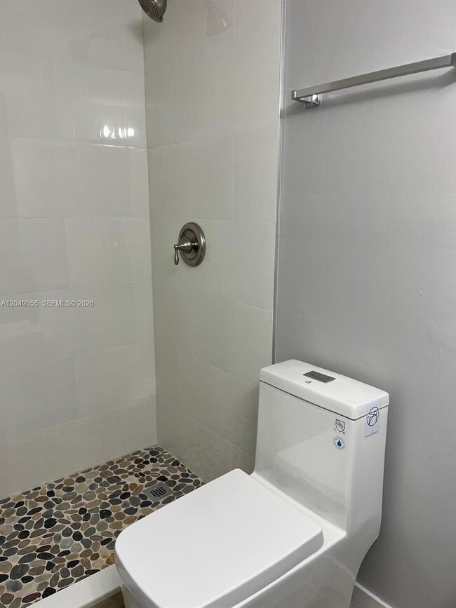 Photo - 666 W 81st St Unit 318