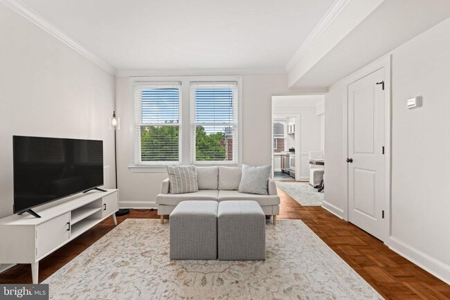 Photo - 719 S St Asaph St Unidad 301