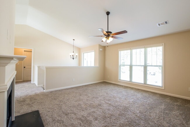 Photo - 323 Trailside Dr