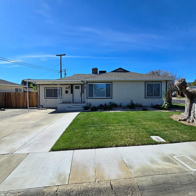 Photo - 117 Cypress St