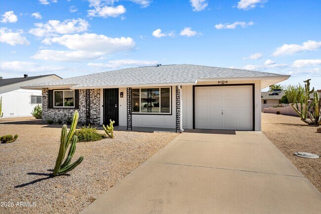 12543 W Parkwood Dr