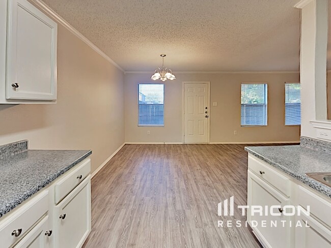 Photo - 647 Blue Chalk Dr