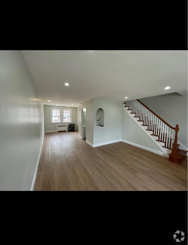 Building Photo - 6604 Souder St Rental