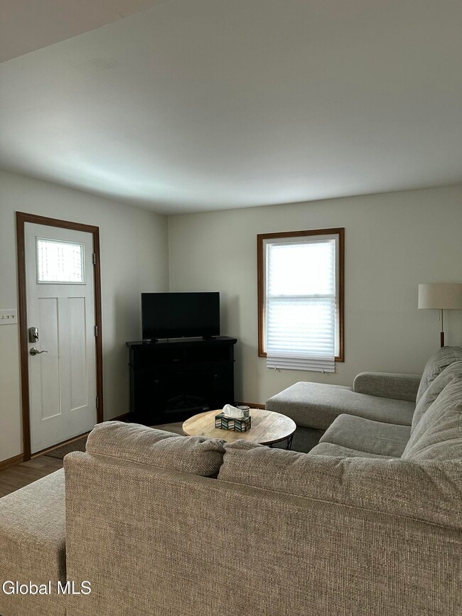 Photo - 14 Vanderbilt Ave Unit 2