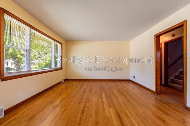 Photo - 751 Spring Rd