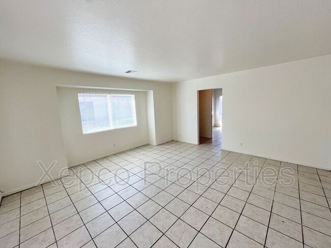 Building Photo - 34700 Marcia Rd Unit #3 Rental
