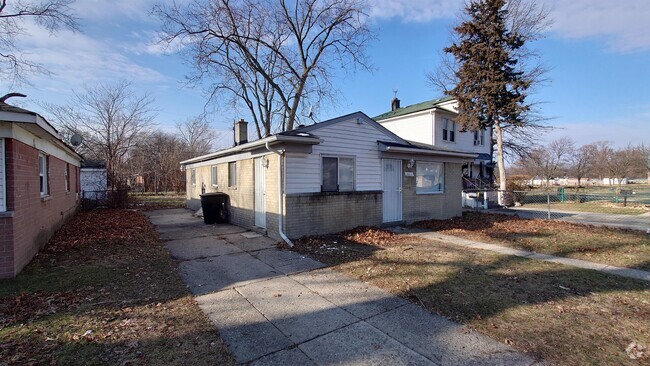 Building Photo - 20111 Griggs St Rental