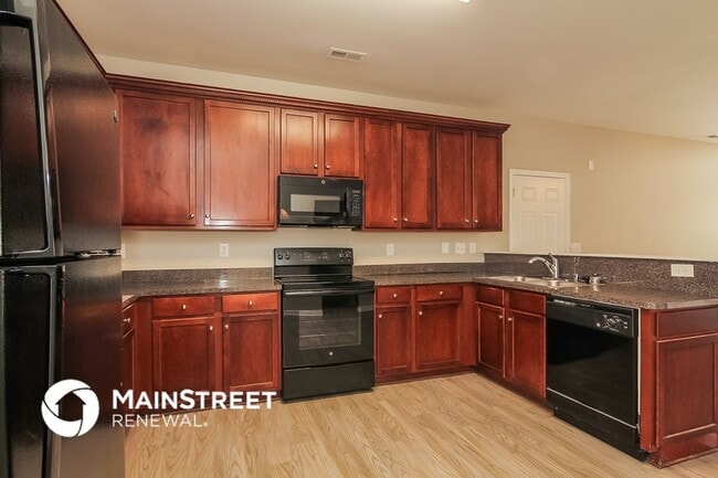 Photo - 10901 Slalom Hill Rd