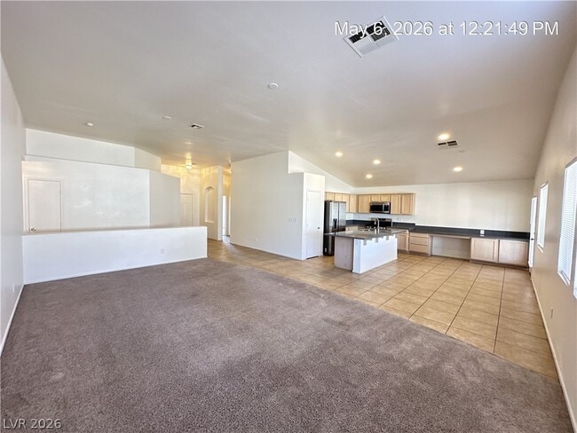 Photo - 916 Melic Way