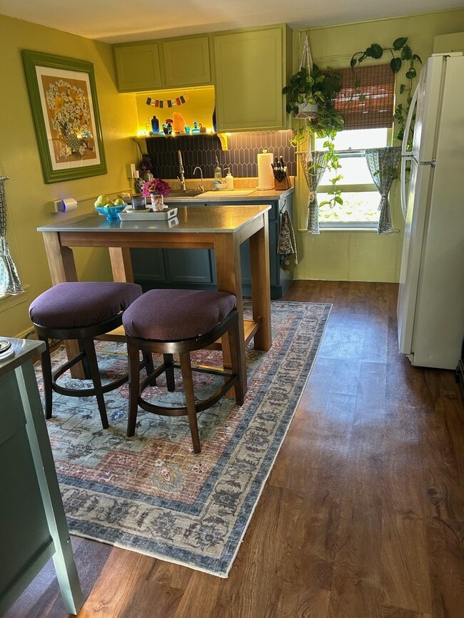 Photo - 604 1/2 Clinton Ave Unit 12