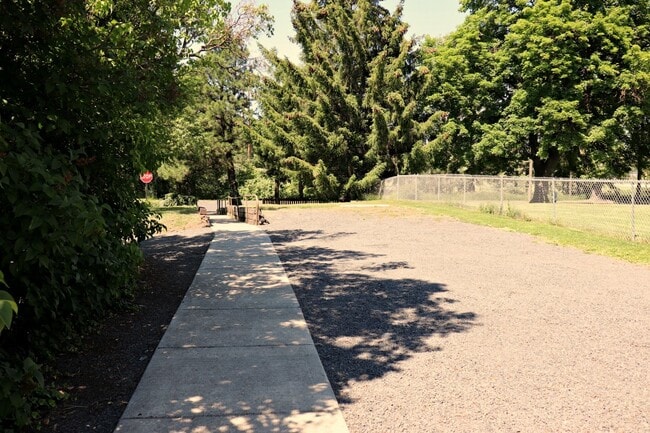 Photo - 614 Ash St Unit 614 Ash  1