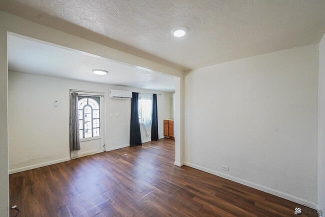 Photo - 1181 W 8th Pl