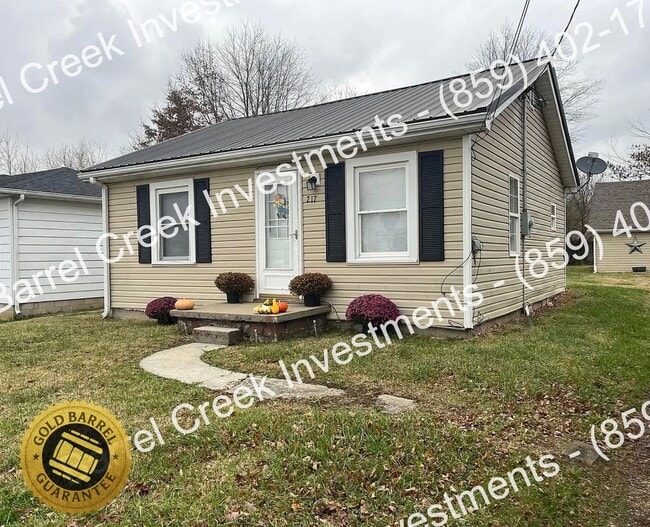 2-Bedroom, 1-Bath Home with Garage! - 2-Bedroom, 1-Bath Home with Garage!