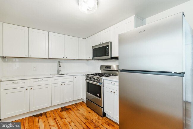 Photo - 431 Central Ave Unidad 2ND FLOOR