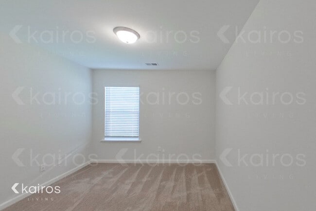 Photo - 30 Carrollton Dr