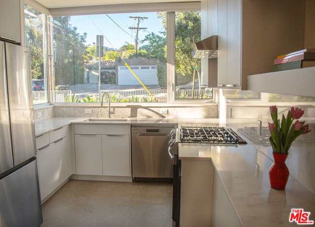 Photo - 4826 Franklin Ave Unidad 2