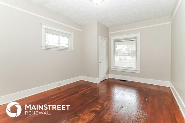 Photo - 1714 W Hill St