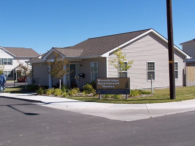 Riverton Woodridge Apartments