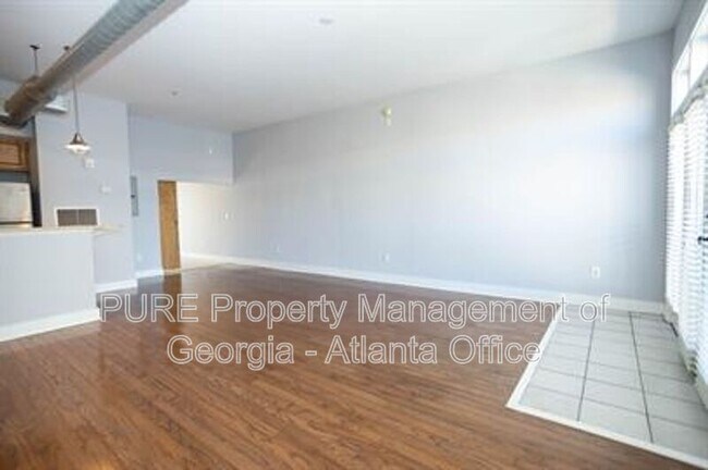 Photo - 502 Pryor St SW Unit 317