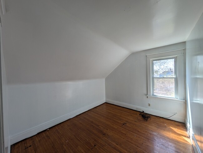 Photo - 507 Lisbon Ave Condo Unit 2
