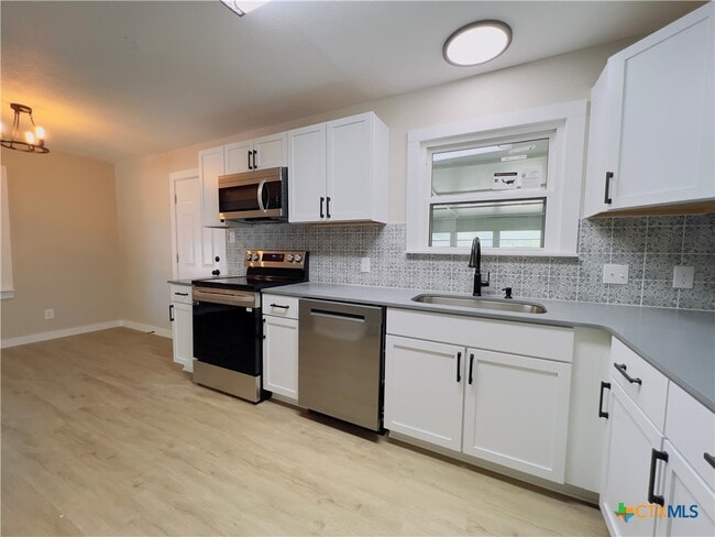 Photo - 105 Nauert St