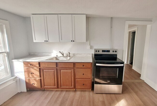 Photo - 516 Main St Unit 2nd Floor