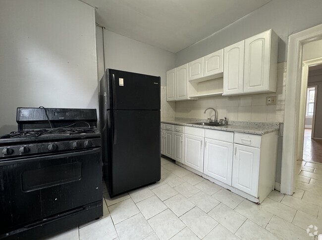 Building Photo - 161 Pearsall Ave Unit 3 Rental