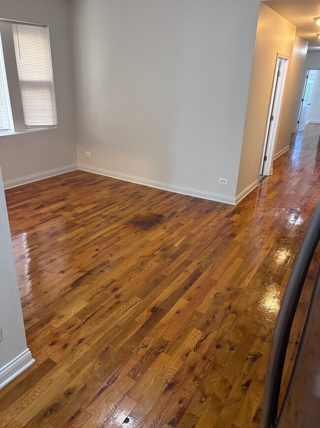 Photo - Normal Unit 6812 -2N