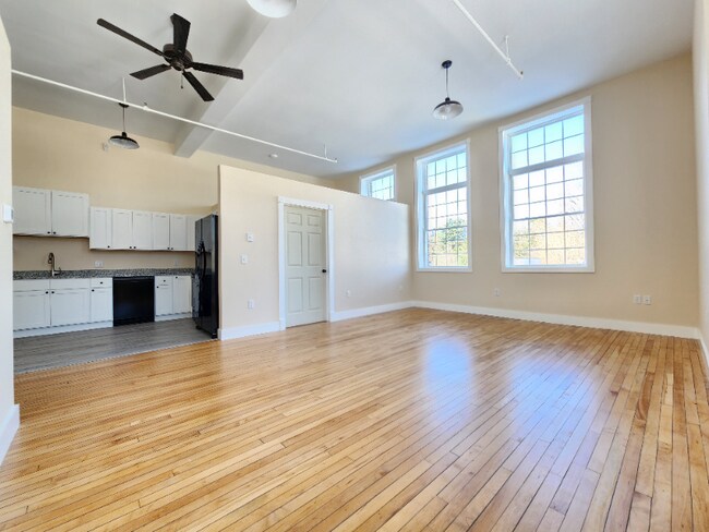 Photo - 21 Jefferson St Unit 1