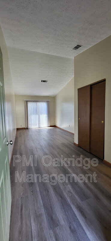 Photo - 151 Bevonne Ct