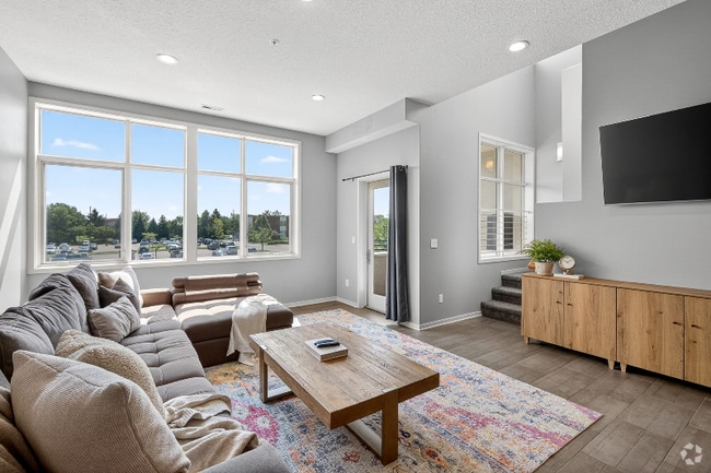 Building Photo - 640 S 50th St Rental
