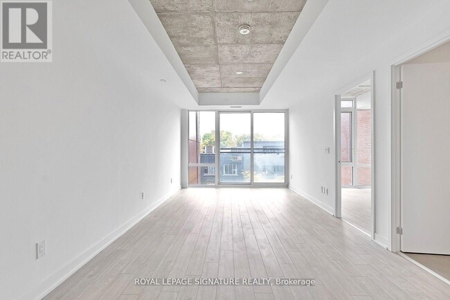 Photo - 665 Queen St E Unit 221