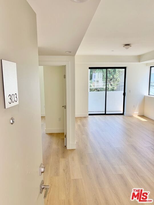 Building Photo - 1822 Overland Ave Unit 303 Rental