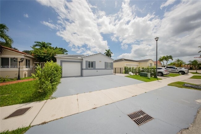 Photo - 17079 SW 142nd Pl