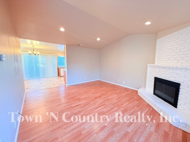 Photo - 1720 Cherokee Dr Unit Main House