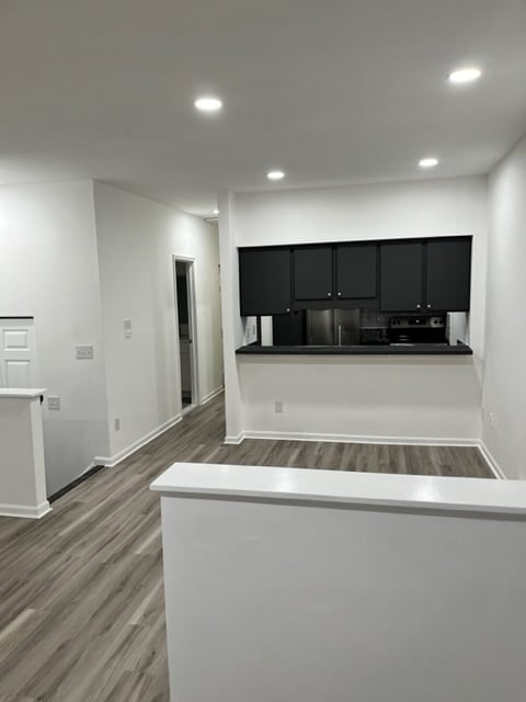 dining area - 303 Hudson Ave Unit 3