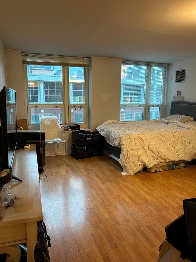 Building Photo - 345 N La Salle Dr Unit 2209 Rental