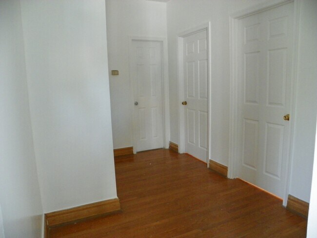 Photo - 4806 52nd Ave
