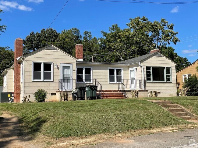 Building Photo - Clarksville Duplexes Unit Clarksville Duplexes-100ABuffalo Road Rental