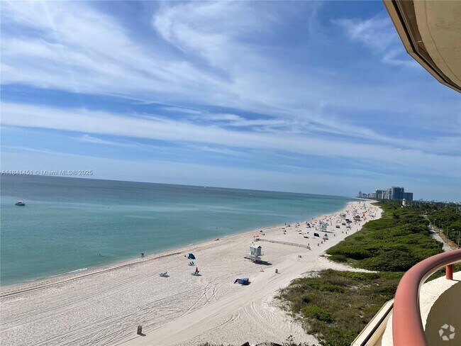 Building Photo - 15645 Collins Ave Unit 805 Rental