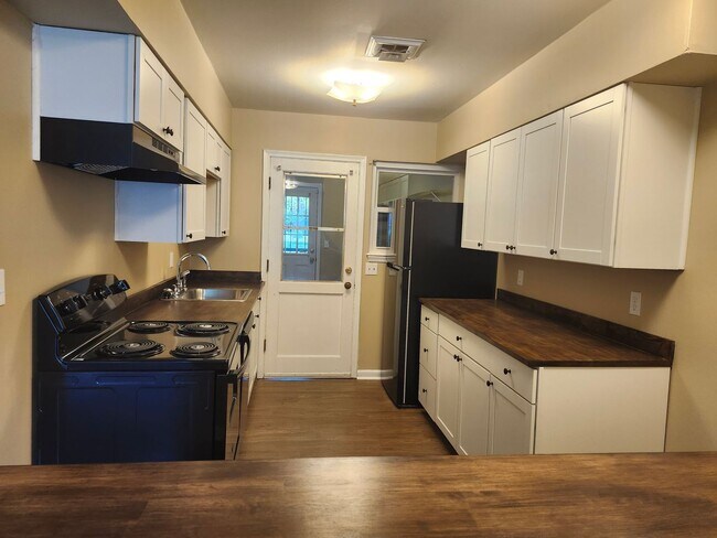 Photo - 831 Darryl Ln Unidad 1
