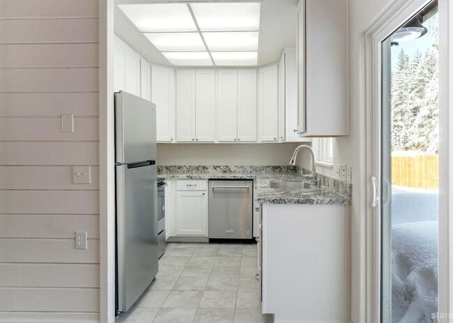 Photo - 1597 Atroari St