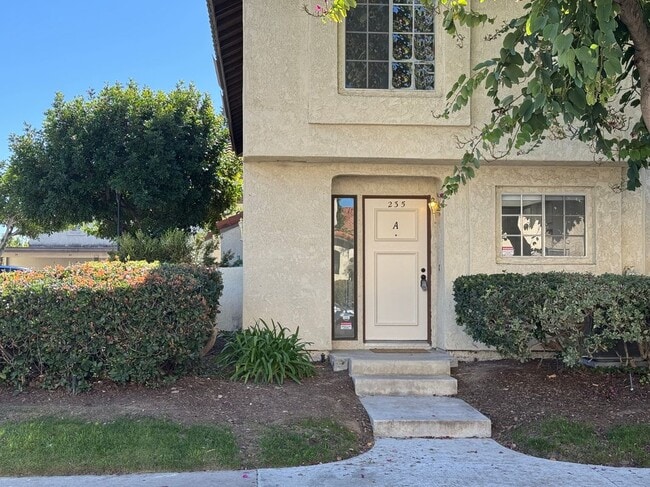 Building Photo - 26162 Sanz, A235