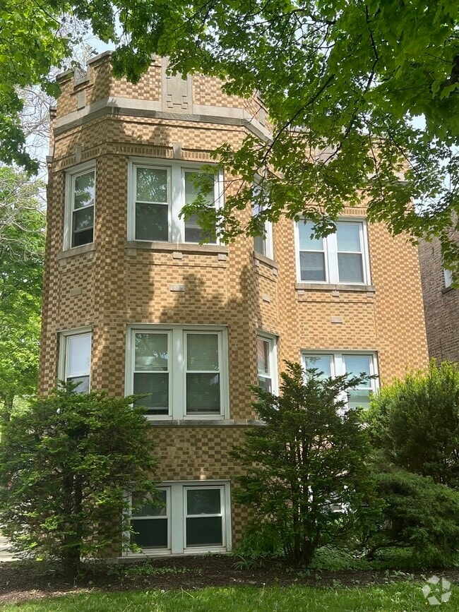 Building Photo - 2635 N Long Ave Rental