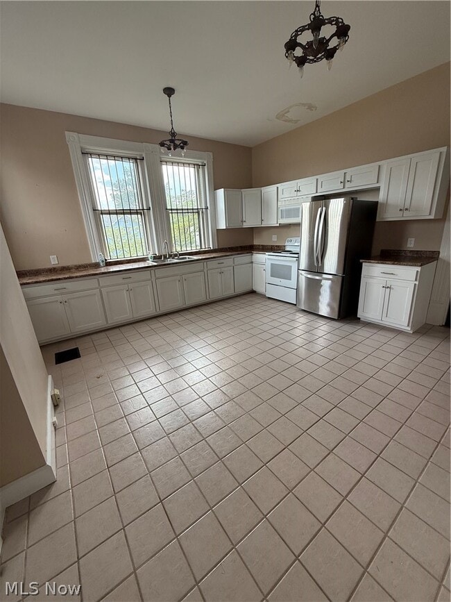 Photo - 932 Maple Ave Unidad A