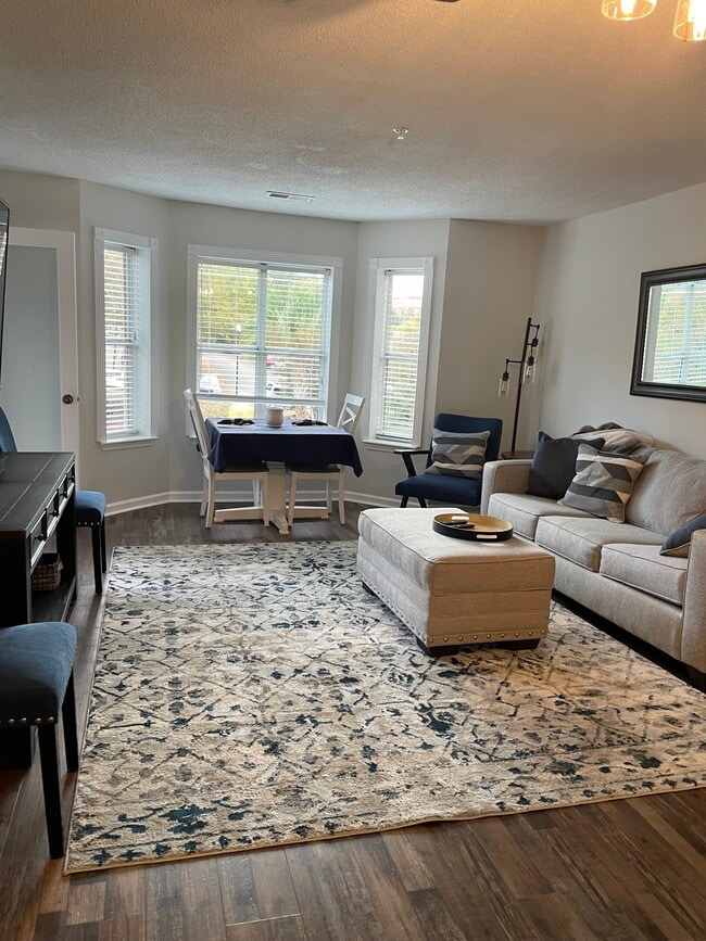 Building Photo - 900 Taylor St Unit #212