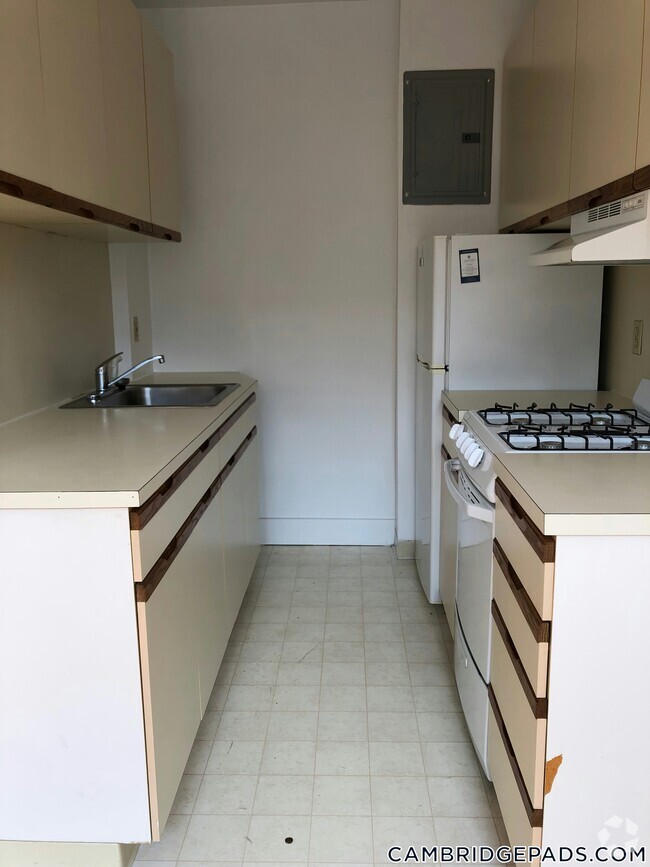 Building Photo - 3 Langdon St Rental
