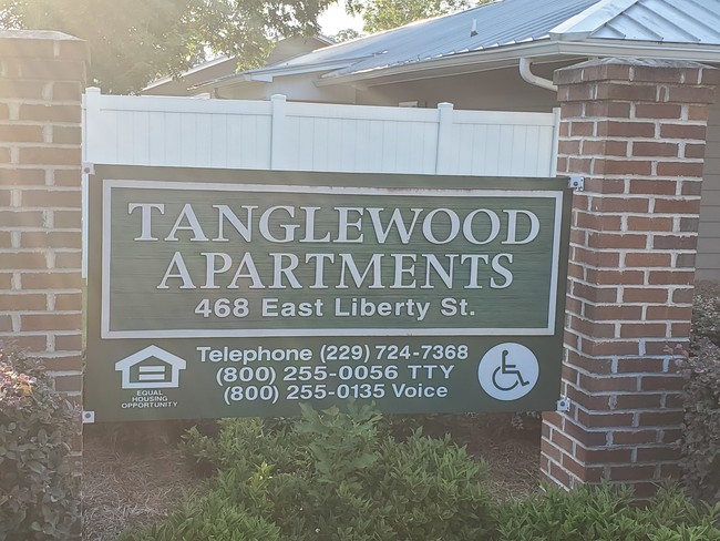 Tanglewood Apartments - Tanglewood Apartments