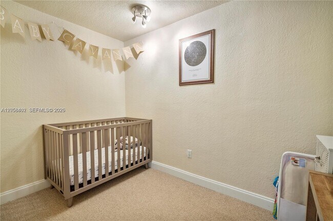 Photo - 2640 NE 135th St Unit 406