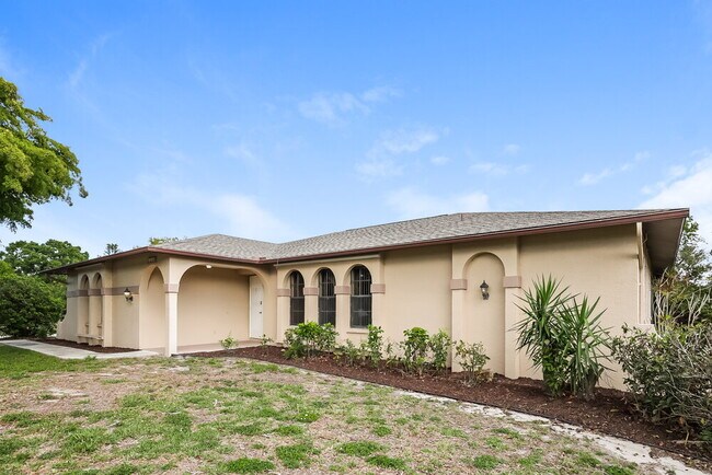 Photo - 1320 SE 2nd St